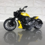 Anubhav Janni Diecast Motorcycle Toy Bike Scale Model Vehicles Alloy Simulation Superbike Also for Car Dashboard Kids Adult Highly Vehicle Motorbike Street Machine Gift (Multicolor) - Image 2