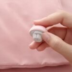 Anubhav Janni Bed Sheet Clips  Mushroom Duvet Cover Pins Holding Non Slip Fixator Comforter Quilt Anti Movement Clamps with One Key Unlock for Blanket (Pack Of 8 Pcs ) - Image 4