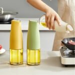 Anubhav Janni Oil Bottle Ss Clip 450ml Dispenser Glass and Vinegar with Gravity Automatic Opening Closing Drip Free Spout for Kitchen (Pack Of 1pcs) - Image 2