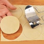 Anubhav Janni Stainless Steel Puri Cutter Degree Rotation Dough Circle Roller Machine with Handle Cookies Home Baking Tools Skin Wrapper Maker Women Kitchen poori Women (Pack Of 1 Pcs) - Image 2