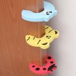 Anubhav Janni Door Stopper Cartoon Animal Baby Finger Pinch Guard Prevents Injuries Slamming Doors Toddler Pet Safety Protector Different Cushion Guard Stoppers Household Office (Pack Of 1 Pcs) - Image 5