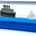 Anubhav Janni Titanic Wave Cruise Ship Fluid Drift Floating Boat Model Liquid Decoration That No Longer Sinks Iceberg Home Decor Gifts Decor Living Room Office (Pack Of 1 Pcs)