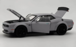 Dodge Challenger SRT Hellcat 1:24 diecast scale model car - Image 4