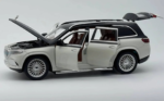 Mercedes-Benz Maybach GLS600 1:18 diecast scale model car - Big Size - Image 3