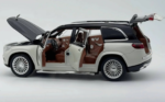Mercedes-Benz Maybach GLS600 1:18 diecast scale model car - Big Size - Image 5