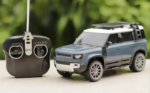 Remote Controlled Resembling Defender Toy Car | 1:16 Scale - Plastic - Image 6