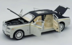 Rolls Royce Phantom 1:24 diecast scale model | Assorted Color - Image 2