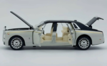Rolls Royce Phantom 1:24 diecast scale model | Assorted Color - Image 3