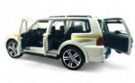 Mitsubishi Pajero 1:24 diecast scale model car collectible - Image 3