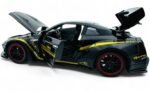 Nissan GTR 1:24 diecast scale model car collectible - Image 13