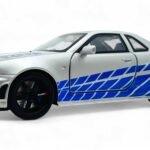 Nissan Skyline R34 GT-R 1:24 diecast scale model car collectible - Multicolor