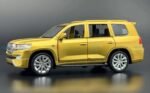 Toyota Land Cruiser LC200 1:24  diecast Scale Model | Assorted Colors - Image 13