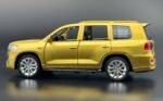 Toyota Land Cruiser LC200 1:24  diecast Scale Model | Assorted Colors - Image 16