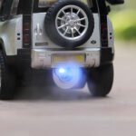 Remote Control Metal Diecast Defender Car with Smoke Effect | Openable Doors & Light | 1:22 Scale - Image 3