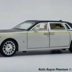 Rolls Royce Phantom 1:24 diecast scale model | Assorted Color